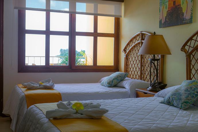 Imagen de la habitación del Hotel Santana, San Miguel. Foto 14