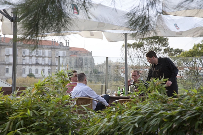 Imagen de los exteriores del Hotel Santana and Spa. Foto 9