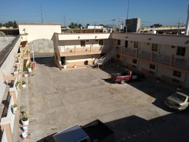Imagen general del Hotel Santander Inn and Suites. Foto 1