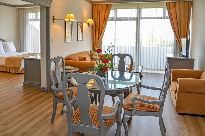 Imagen de la habitación del Hotel Santander Plaza. Foto 10