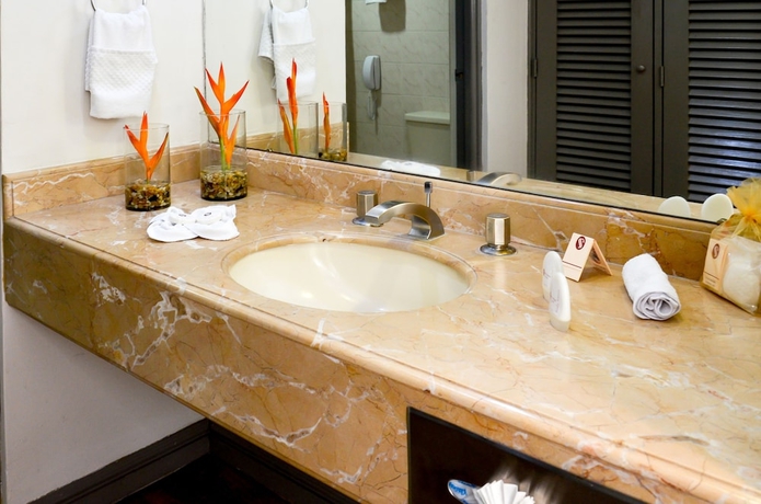 Imagen de la habitación del Hotel Santander Plaza. Foto 11