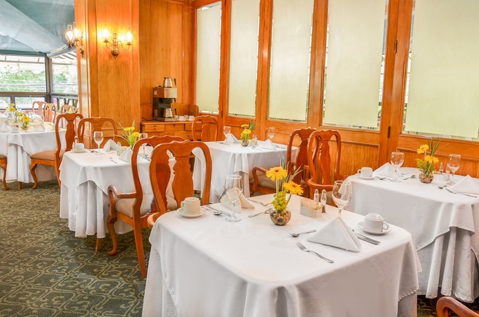 Imagen del bar/restaurante del Hotel Santander Plaza. Foto 3