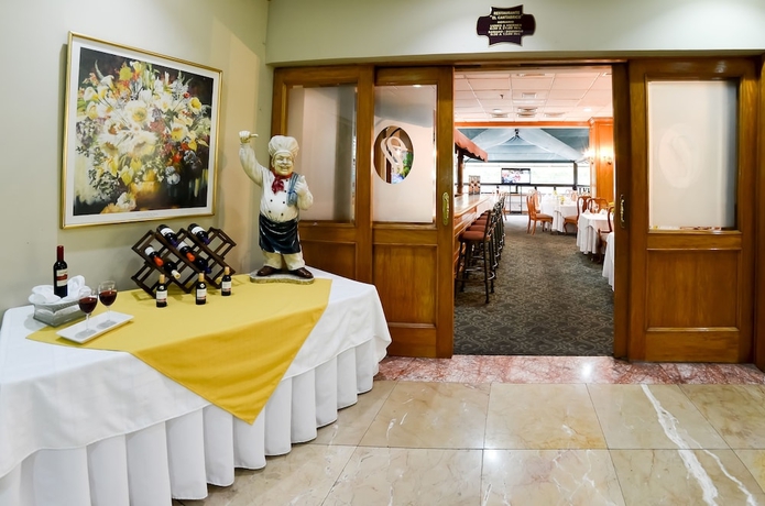 Imagen de los interiores del Hotel Santander Plaza. Foto 18