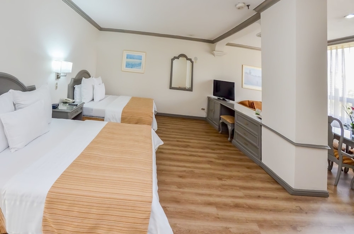 Imagen de la habitación del Hotel Santander Plaza. Foto 13