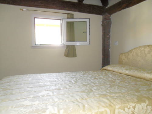 Imagen de la habitación del Hotel Sant'andrea. Foto 5