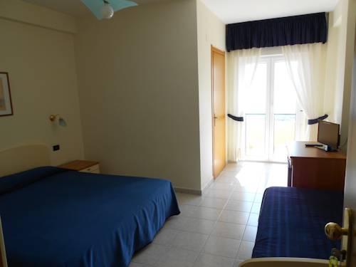 Imagen de la habitación del Hotel Santangelo. Foto 6