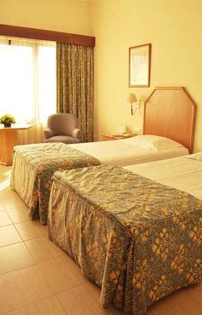 Imagen de la habitación del Hotel Santarem. Foto 5