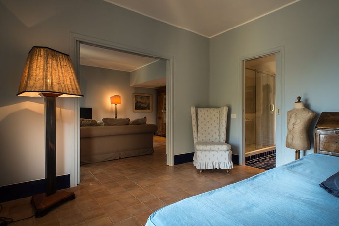 Imagen de la habitación del Hotel Santavenere. Foto 13