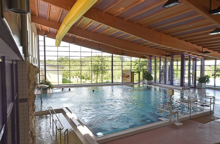 Imagen de la piscina del Hotel Sant&eacute; Royale and Gesundheitsresort. Foto 16