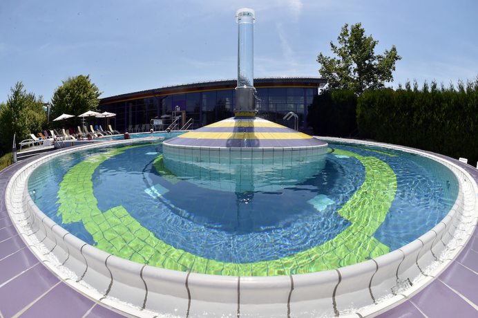 Imagen de la piscina del Hotel Sant&eacute; Royale and Gesundheitsresort. Foto 20