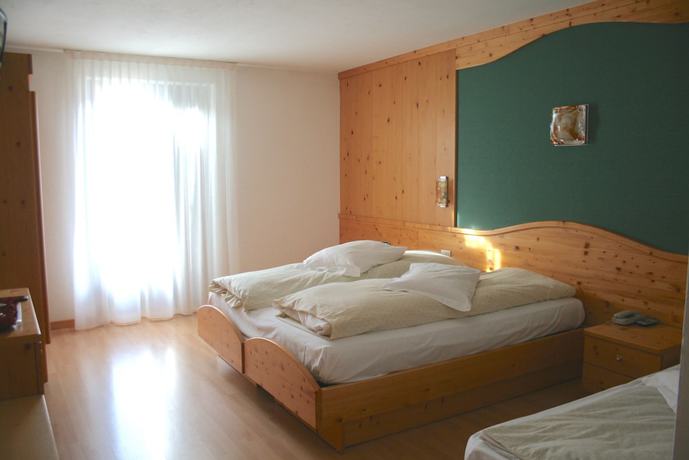Imagen de la habitación del Hotel Santellina. Foto 5