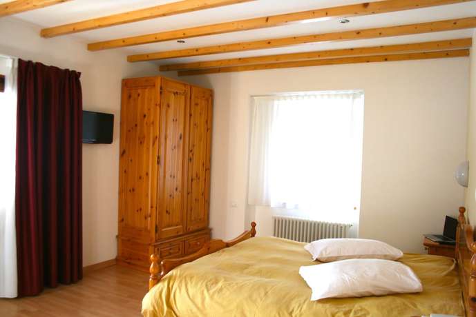 Imagen de la habitación del Hotel Santellina. Foto 7