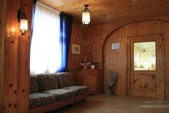 Imagen de los interiores del Hotel Santellina. Foto 16