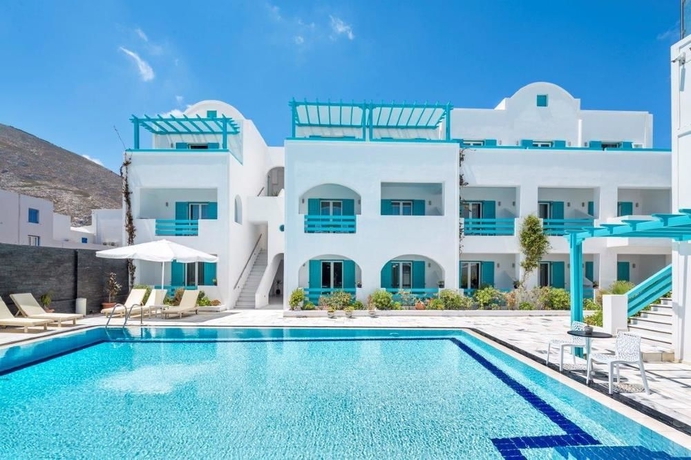 Imagen de los exteriores del Hotel Santellini. Foto 9