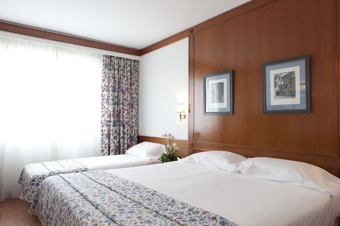 Imagen de la habitación del Hotel Santemar. Foto 2