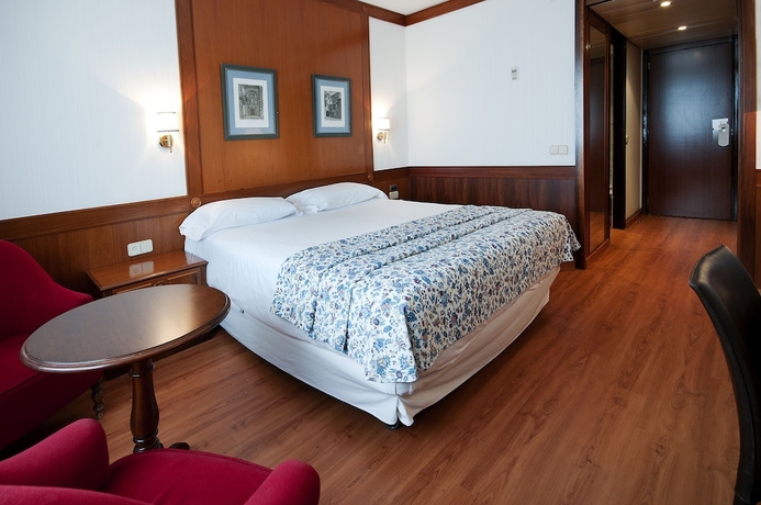 Imagen de la habitación del Hotel Santemar. Foto 8