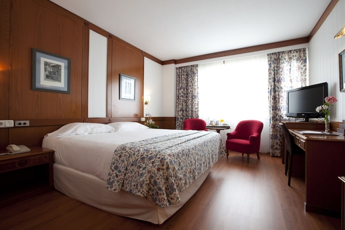 Imagen de la habitación del Hotel Santemar. Foto 10