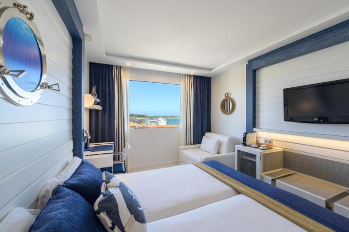 Imagen de la habitación del Hotel Santemar. Foto 10