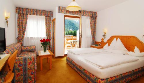 Imagen general del Hotel Santeshotel. Foto 4