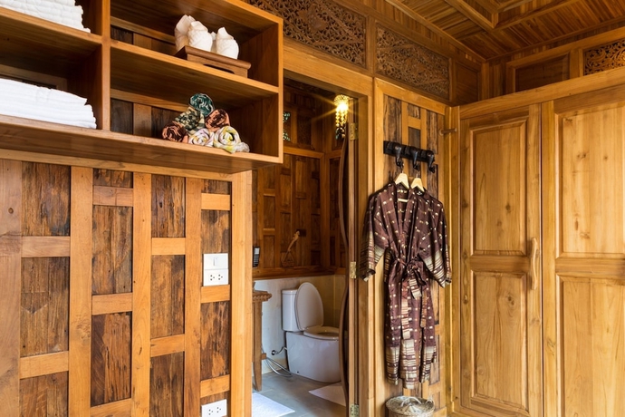 Imagen de la habitación del Hotel Santhiya Phuket Natai Resort and Spa. Foto 5