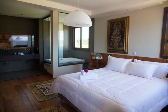Imagen de la habitación del Hotel Sant&iacute;ssimo Resort. Foto 2
