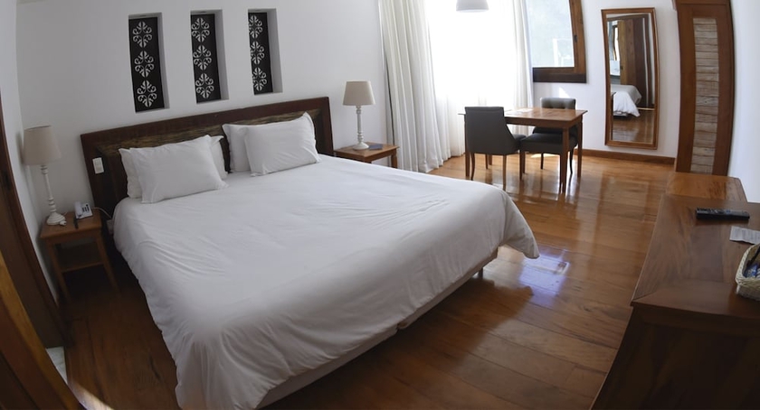 Imagen de la habitación del Hotel Sant&iacute;ssimo Resort. Foto 6