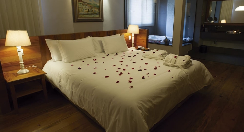 Imagen de la habitación del Hotel Sant&iacute;ssimo Resort. Foto 11