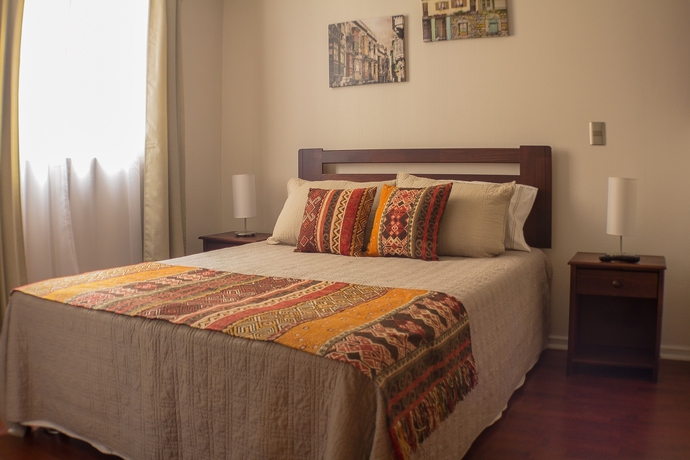 Imagen general del Hotel Santiago Aparts. Foto 1