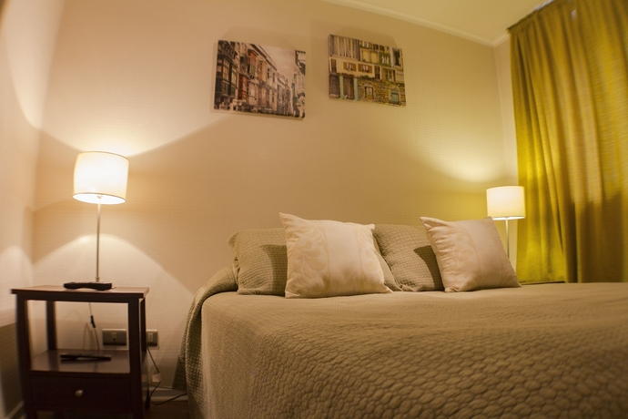 Imagen de la habitación del Hotel Santiago Aparts. Foto 7