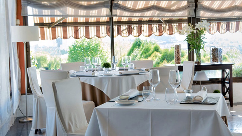 Imagen general del Hotel Santiago Apostol. Foto 5