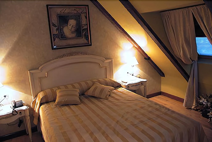 Imagen de la habitación del Hotel Santiago, Benavente. Foto 9