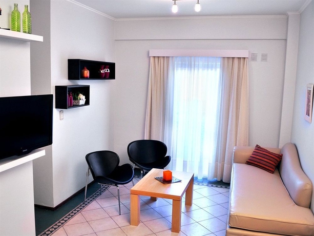 Imagen de los interiores del Hotel Santiago Building. Foto 10