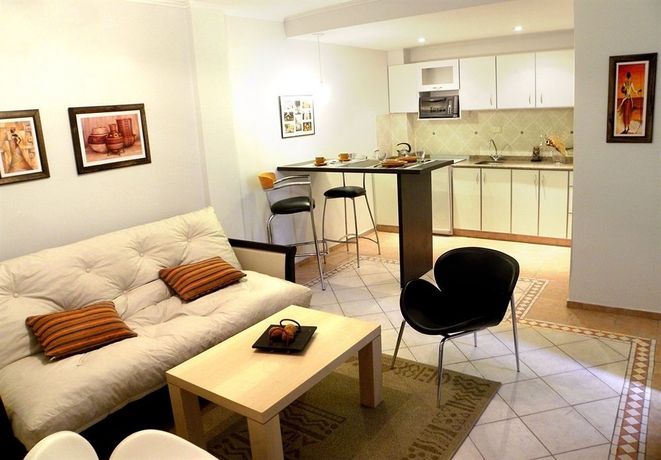 Imagen de los interiores del Hotel Santiago Building. Foto 11