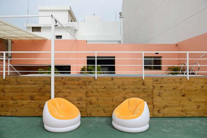 Imagen de los exteriores del Hotel Santiago, C&Oacute;RDOBA (AR). Foto 12