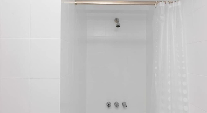 Imagen de la habitación del Hotel Santiago, C&Oacute;RDOBA (AR). Foto 9