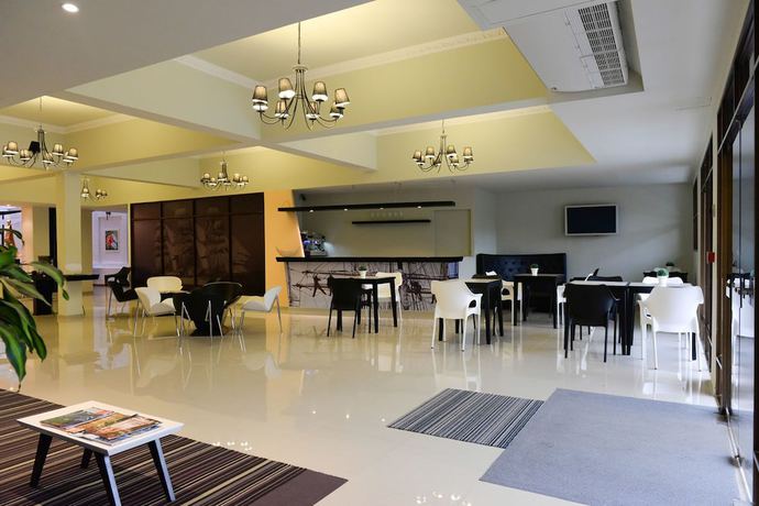 Imagen de los interiores del Hotel Santiago, C&Oacute;RDOBA (AR). Foto 16