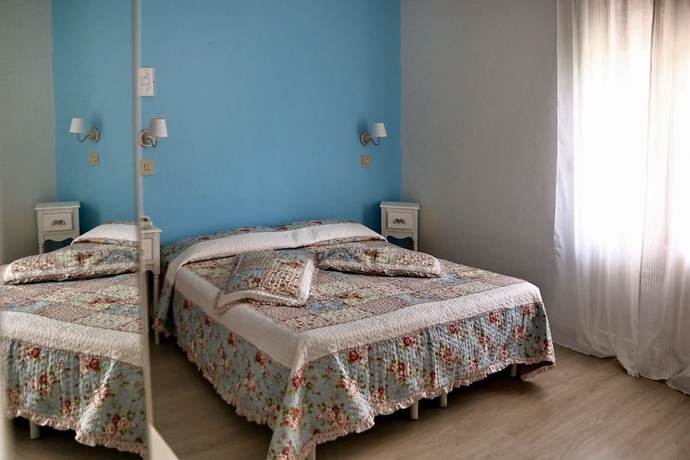 Imagen de la habitación del Hotel Santiago, Cervia. Foto 7