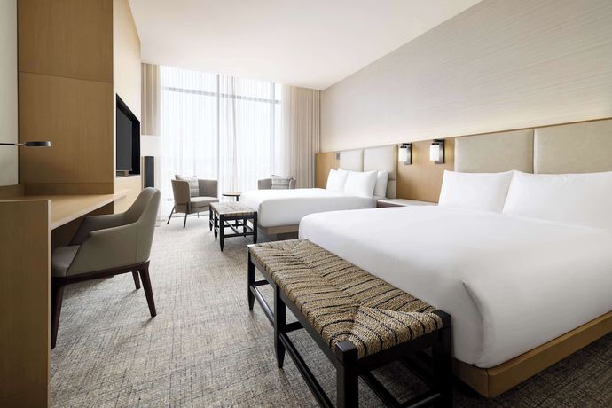 Imagen de la habitación del Hotel Santiago, Curio Collection by Hilton. Foto 5