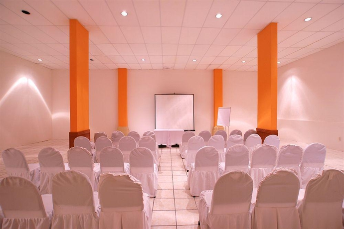 Imagen general del Hotel Santiago De Compostela. Foto 4