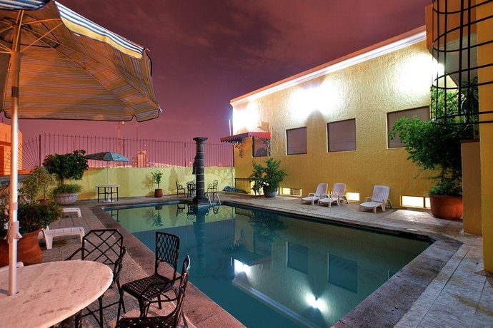 Imagen general del Hotel Santiago De Compostela. Foto 13