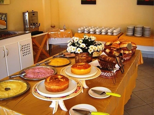 Imagen del bar/restaurante del Hotel Santiago, Lind&oacute;ia. Foto 3