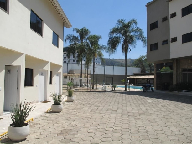 Imagen de los exteriores del Hotel Santiago, Lind&oacute;ia. Foto 9