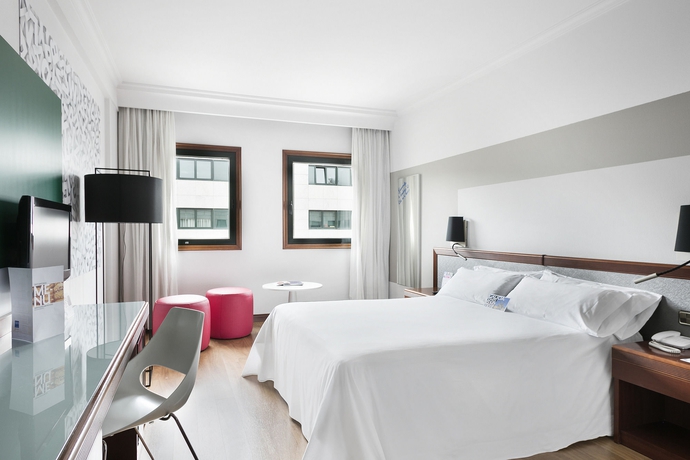 Imagen de la habitación del Hotel Santiago Plaza Affiliated by Meli&aacute;. Foto 5