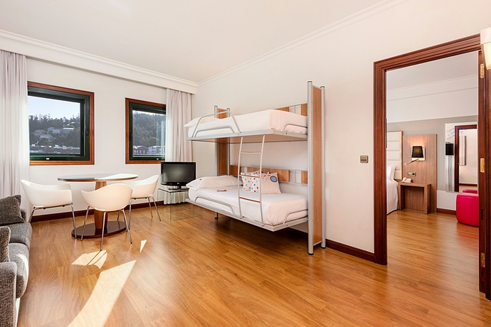 Imagen de la habitación del Hotel Santiago Plaza Affiliated by Meli&aacute;. Foto 10