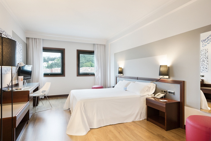 Imagen de la habitación del Hotel Santiago Plaza Affiliated by Meli&aacute;. Foto 13