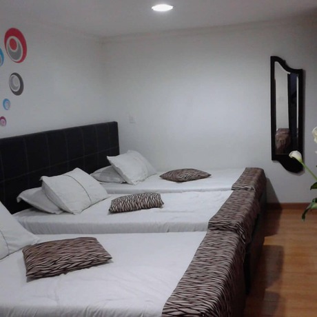 Imagen de la habitación del Hotel Santiago Plaza, Bogot&aacute;. Foto 5