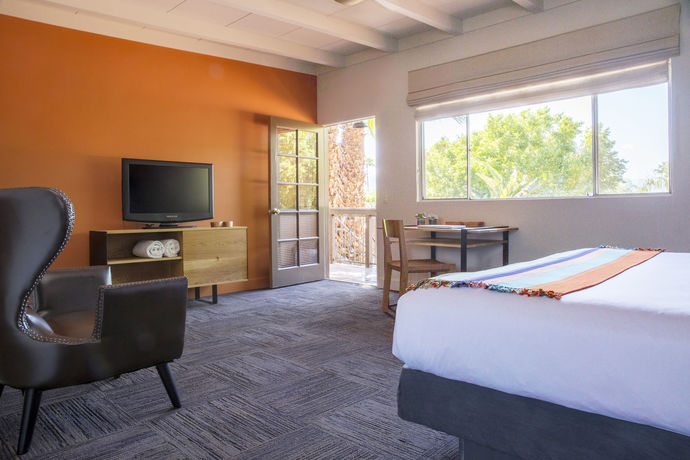 Imagen de la habitación del Hotel Santiago Resort - Palm Springs Premier Gay Men's Resort. Foto 8