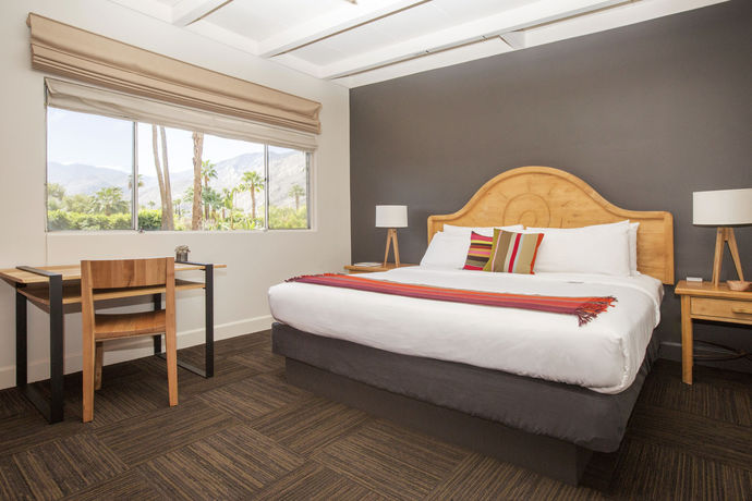 Imagen de la habitación del Hotel Santiago Resort - Palm Springs Premier Gay Men's Resort. Foto 9