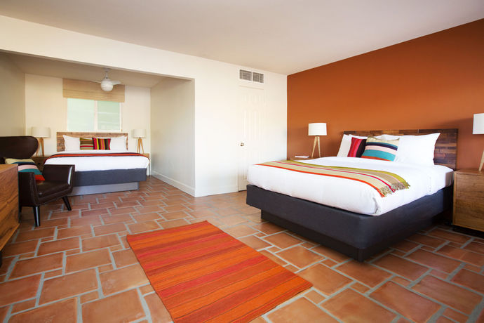 Imagen de la habitación del Hotel Santiago Resort - Palm Springs Premier Gay Men's Resort. Foto 11
