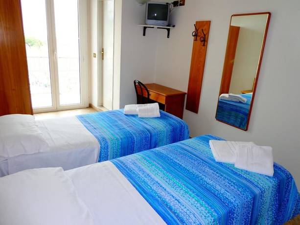 Imagen de la habitación del Hotel Santiago, Rimini. Foto 7